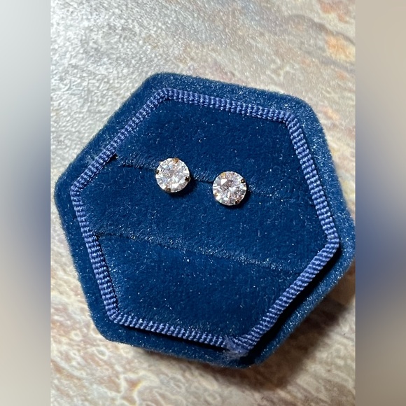 10K Gold And CZ Stud Earrings - Picture 2 of 15